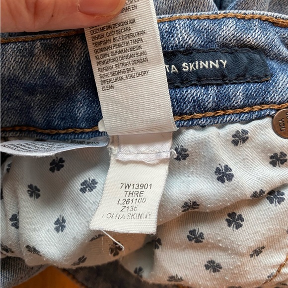 Women’s Lucky Brand Light Denim Jeans - Picture 8 of 8